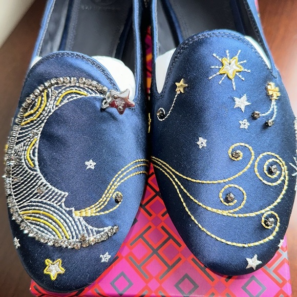 Tory burch satin loafers - Picture 2 of 5